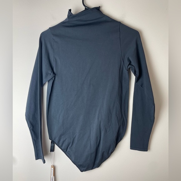 SKIMS Essential Bodysuit Mock Neck Long Sleeve Onyx Black Size 2X/3X - Picture 6 of 6